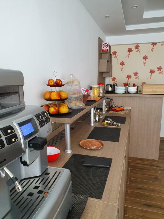 Tranzitrooms Bucureşti Ngoại thất bức ảnh