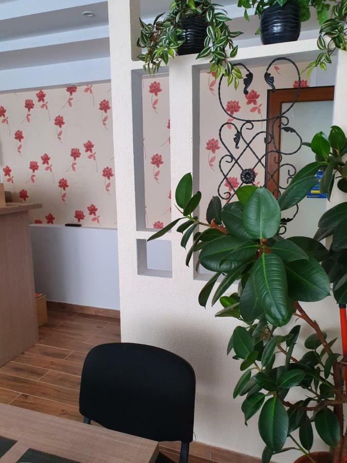 Tranzitrooms Bucureşti Ngoại thất bức ảnh
